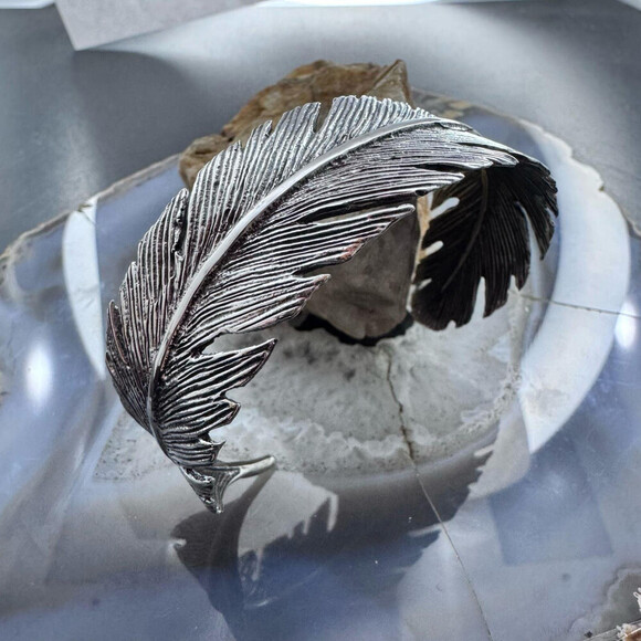 Sterling Silver Southwestern Style Wide Feather Decorated Bracelet For Women - Picture 3 of 10